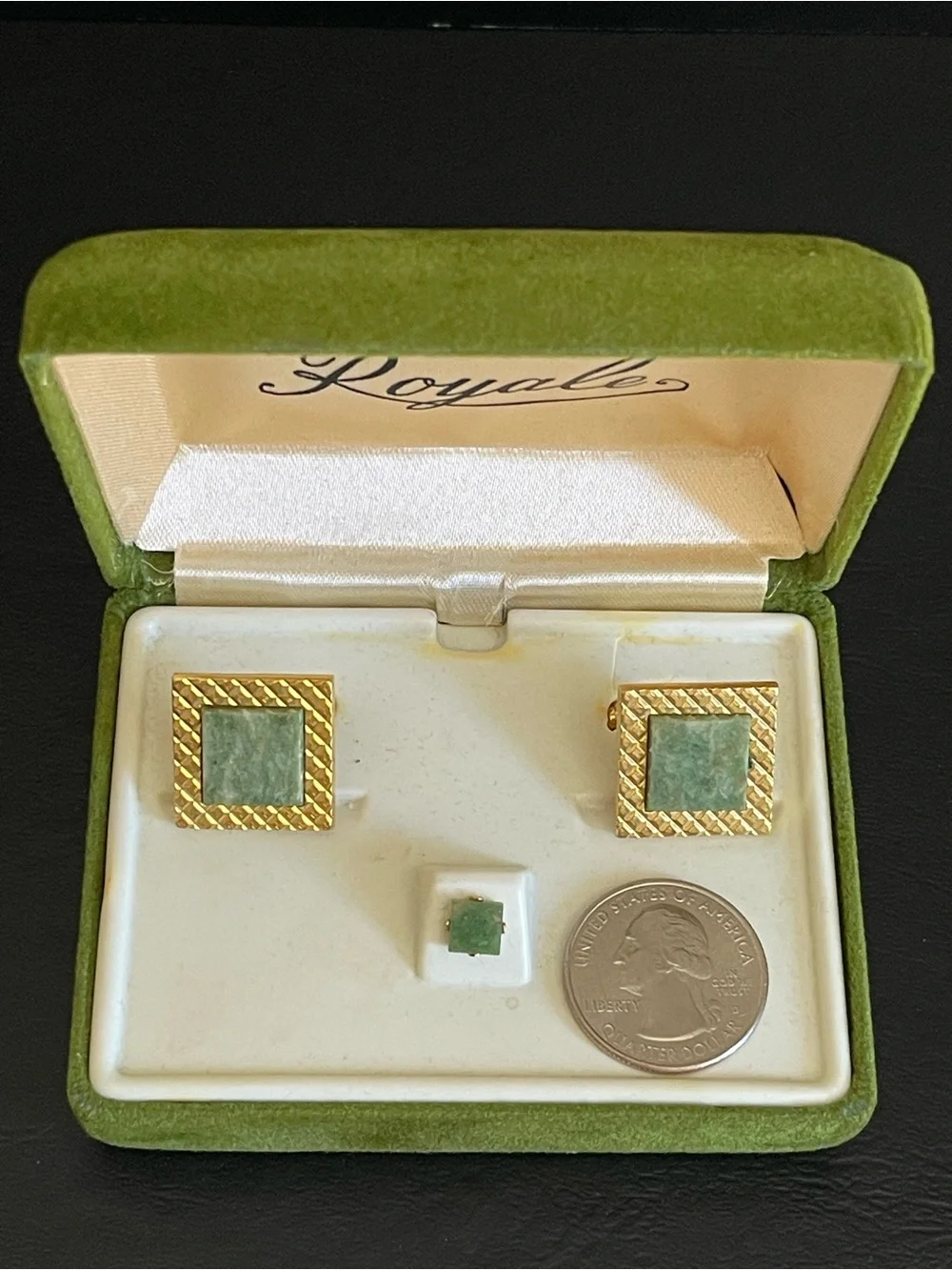 Vintage genuine green jade Stone square cuff links and tie tack.